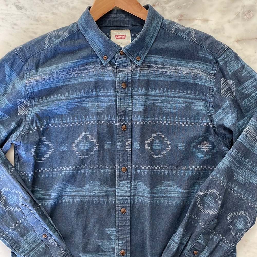 Men’s Levi’s Navy Blue Cotton Dress Shirt